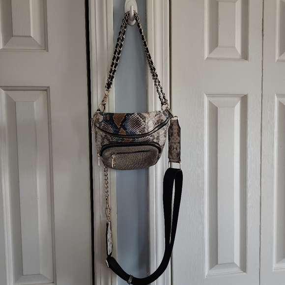 Steve Madden Cliff Multi Snake Crossbody Bag - Picture 3 of 10